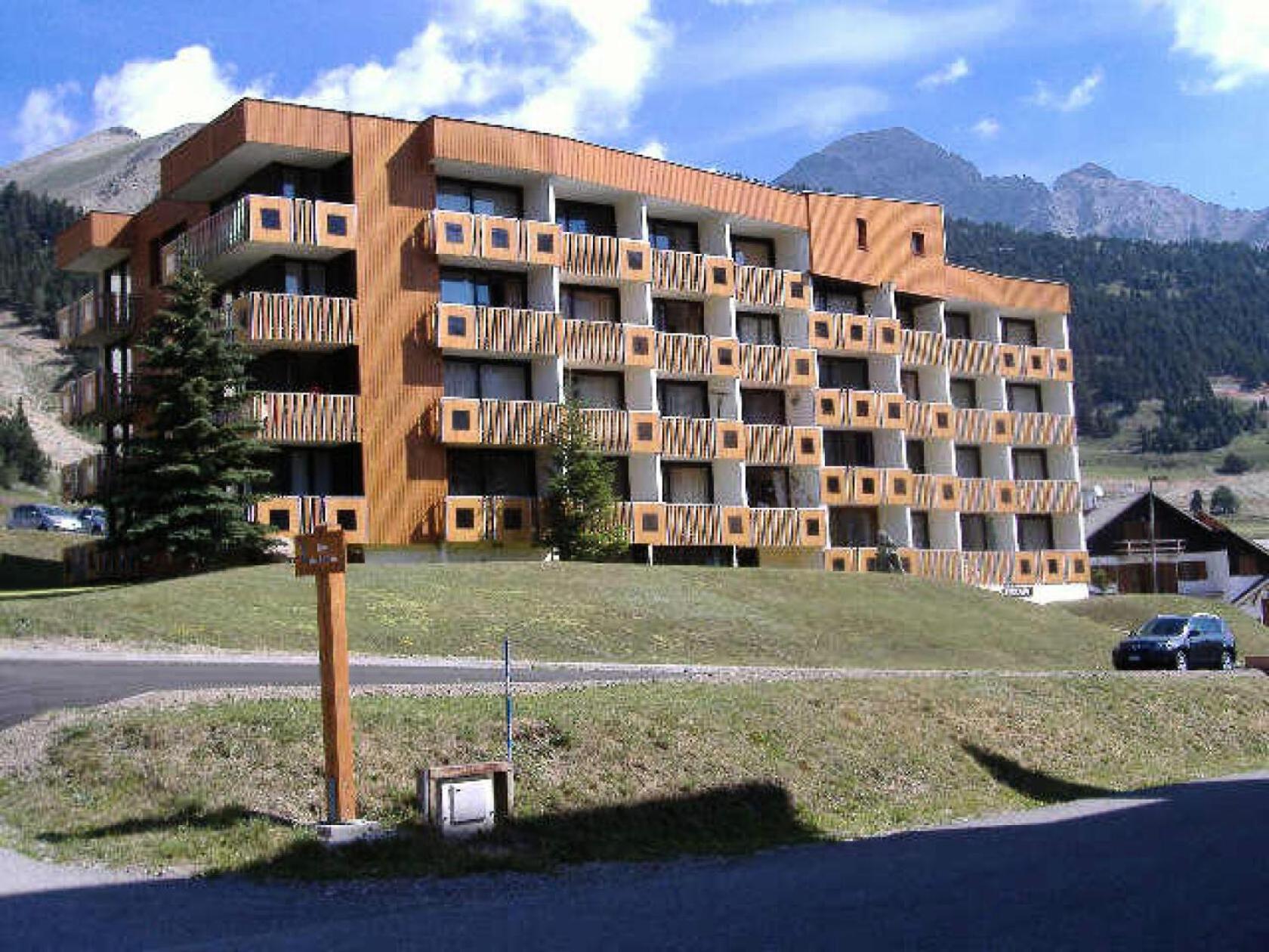 Residence Arzerier - "Special Petit Budget" Mini Studio Avec Parking Mae-9204 Montgenevre Exterior photo
